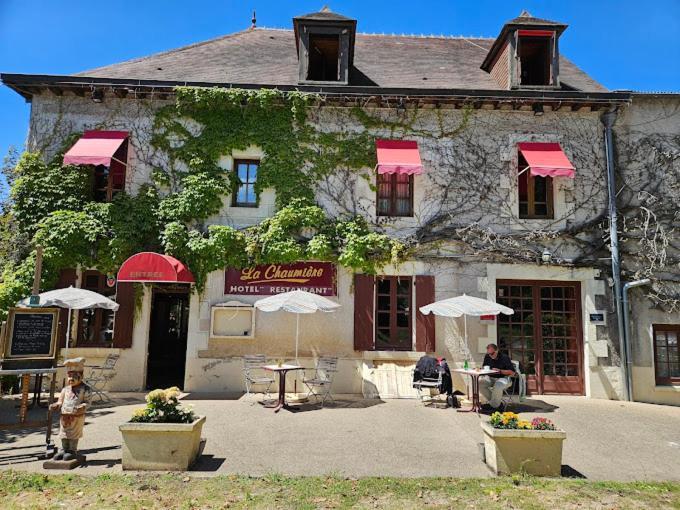La Chaumiere De L'Eau Sauvage Villeneuve-sur-Allier Exterior foto